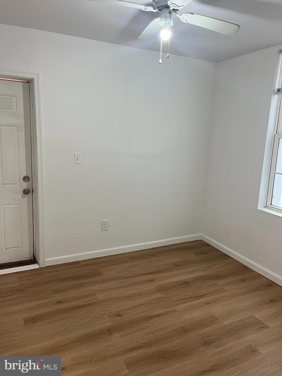 Photo - 163 N Edgewood St