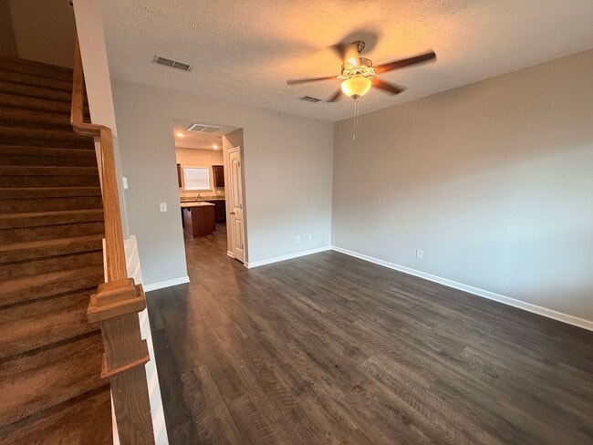 Photo - 2 Bedroom, 2.5 Bath Townhome in Antioch - Available Now!