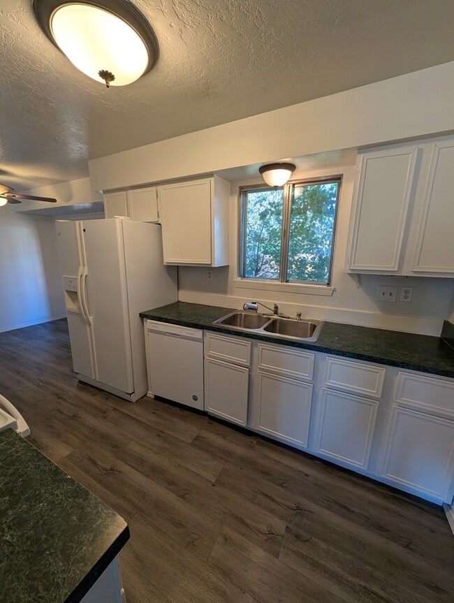 Photo - 377 Mattwood Dr
