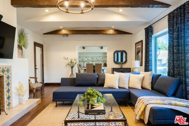 Photo - 4555 Mariota Ave