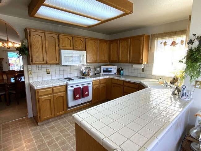 Photo - 3-bedroom, 2-bath home in the desirable Northwest Yuba City