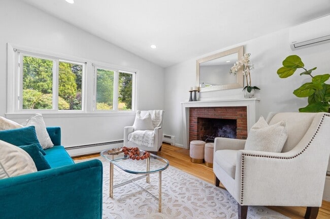 22 Harbell St