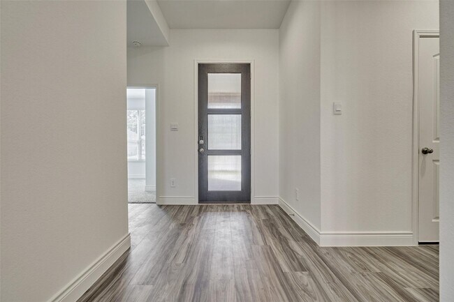 Photo - 981 Youth Water Rd