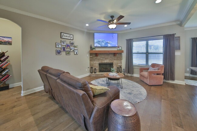 Photo - Luxurious 5 bedroom home in Atoka has it all!