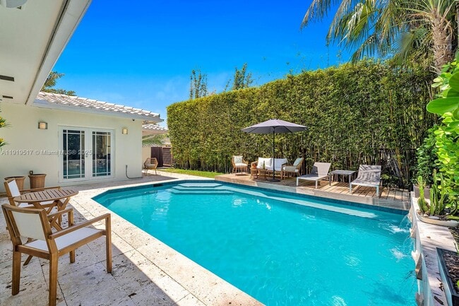 Photo - 5915 La Gorce Dr