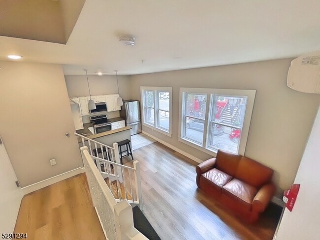 Photo - 58 New St Unit 2B