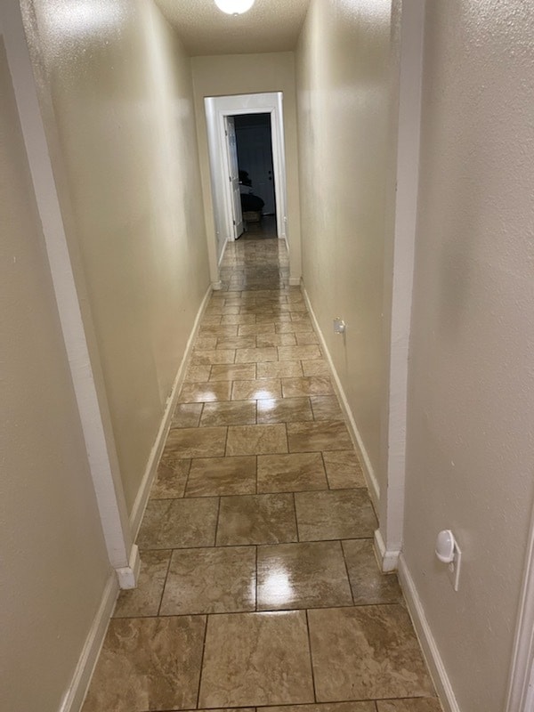 Corredor - 2733 Amelia St