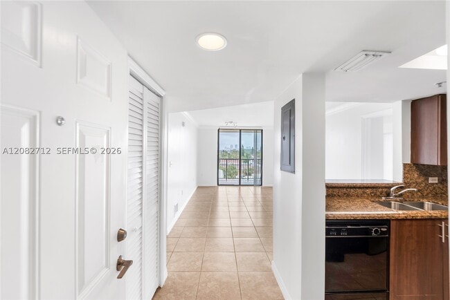 1690 SW 27th Ave Unit 505