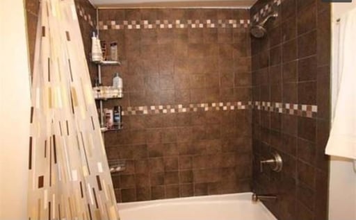 Building Photo - 202NH-1 Unit 1