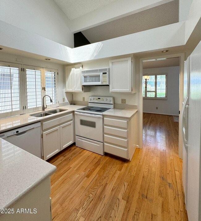 8188 E Del Cuarzo Dr