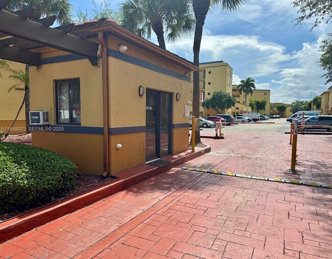 Photo - 14930 SW 82nd Terrace Unit 16-501