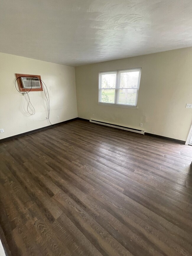 Photo - 6465 Frazeysburg Rd