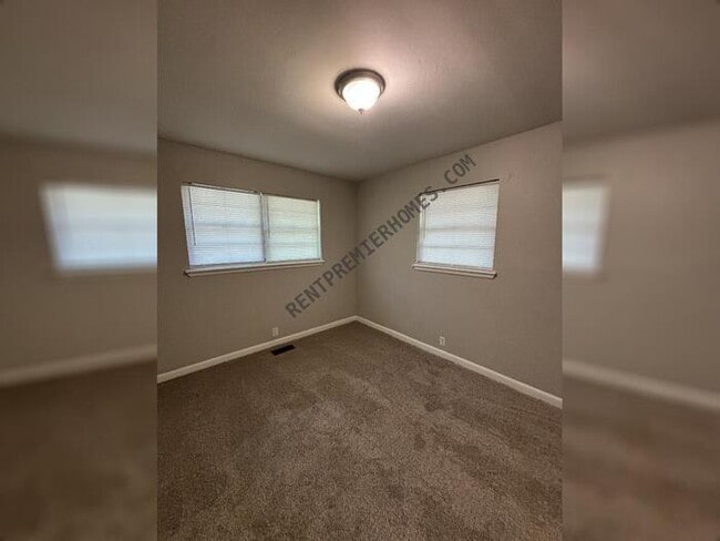 Photo - 1413 Stanphil Rd