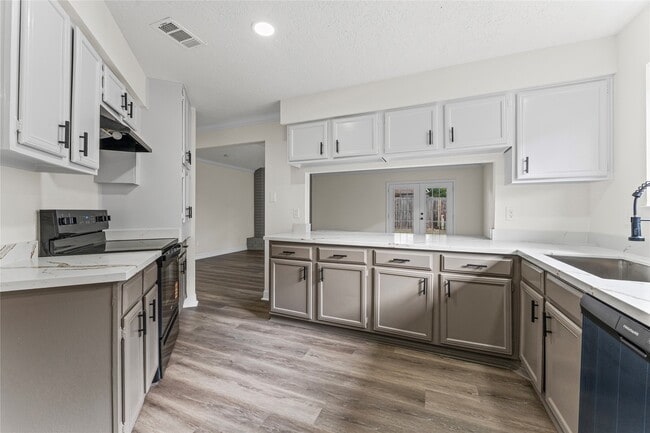 Photo - 1506 Leadenhall Cir