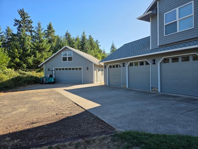 Photo - Newly Remodeled Beauty