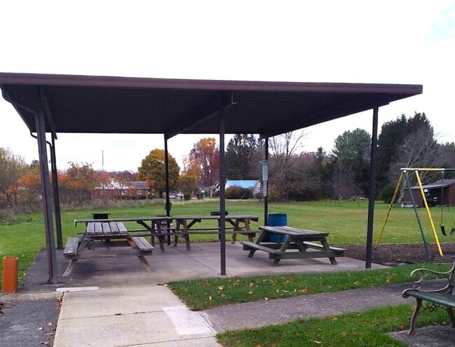 Photo - Randolph Village