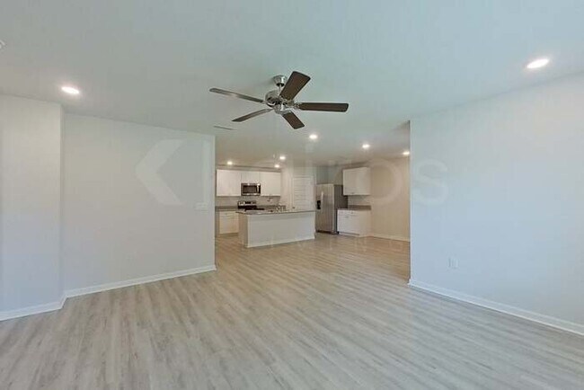 Photo - 4686 Malay Cir