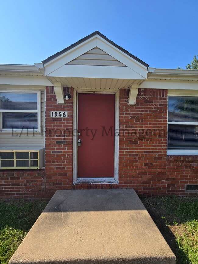 Building Photo - 1956 S Hiram St Rental