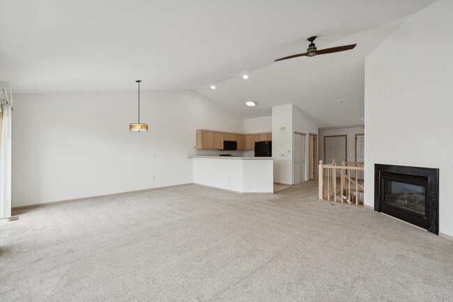 Photo - 2152 Newbury Ln