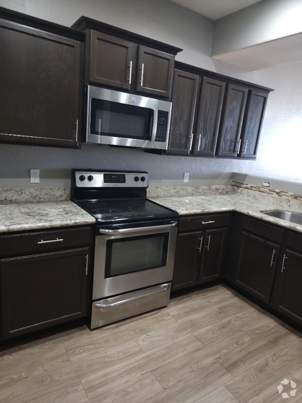 Building Photo - 21655 N 36th Ave Unit 137 Rental