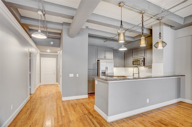 Photo - 1120 Texas St