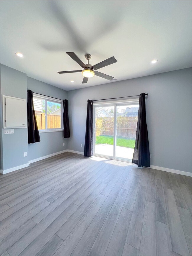Photo - Apt C-Apt C-95 Leaside Drive Welland Ontario L3C 7B3