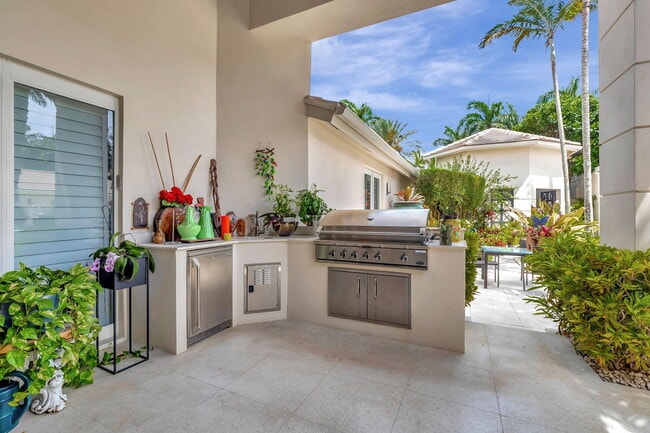 Photo - 17070 Royal Cove Way
