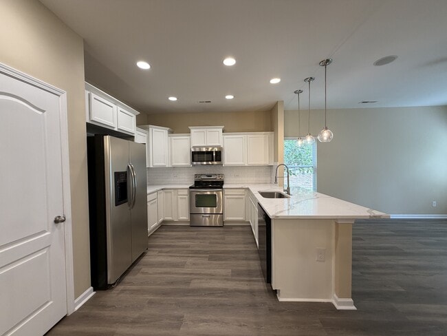 Photo - 2805 S Devon St
