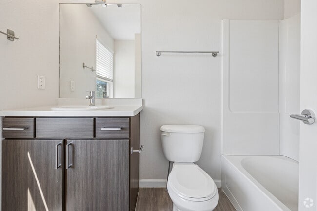 3BR, 2.5BA - 1,280SF - Primary Bathroom