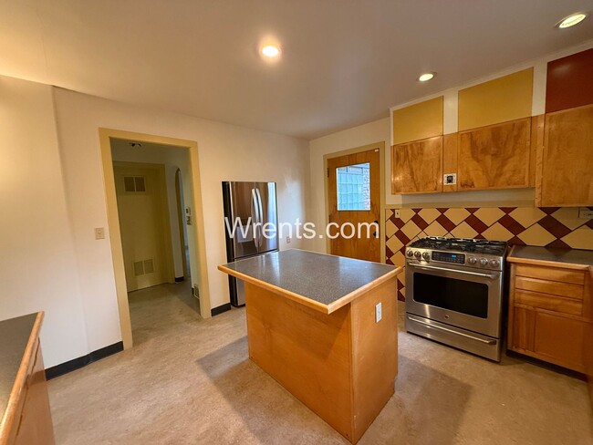 Photo - Stunning South Hill Home