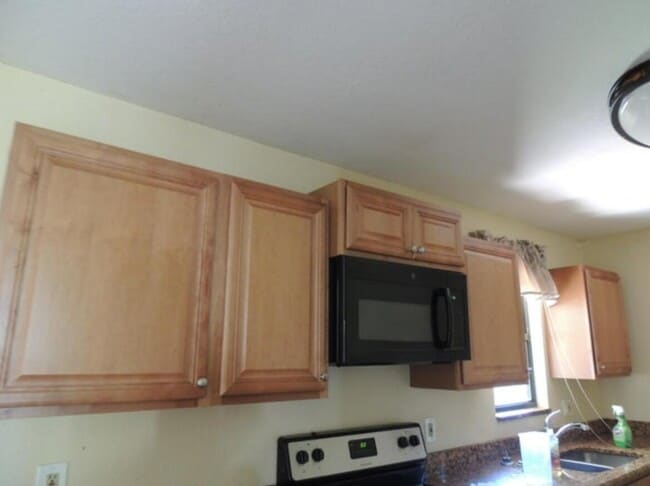 Photo - 1731 SE Lorraine St