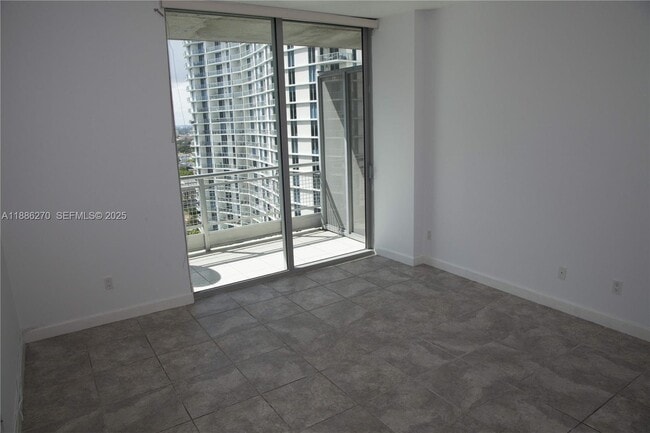 Photo - 690 SW 1st Ct Unidad 2522