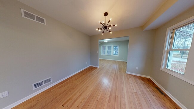 Comedor - 7823 Eagle St Unidad 7823