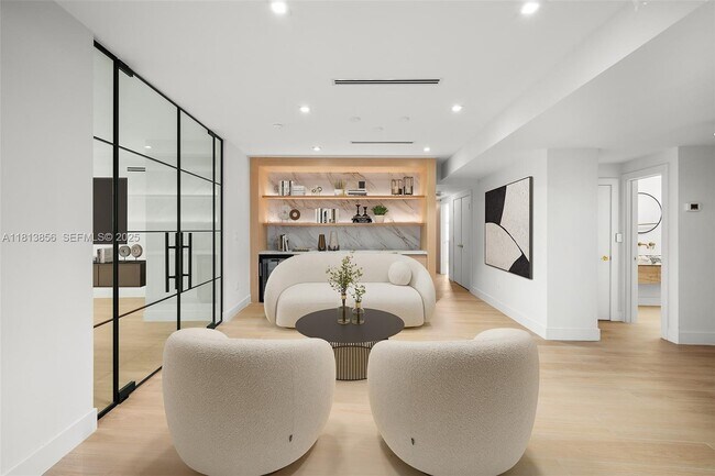 Photo - 5255 Collins Ave Unit 2J