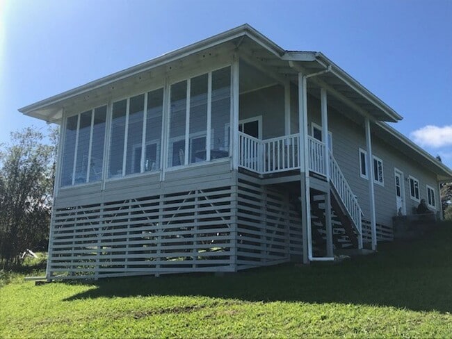 Building Photo - Gorgeous Ocean View Home. Unfurnished 1 Bed, 2 Ba, w/ 2-Car Garage on 1.145 acres