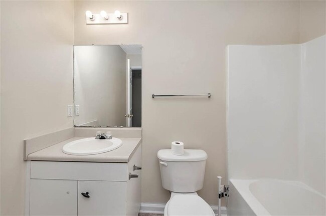 Photo - 138 Winter Chase Ln