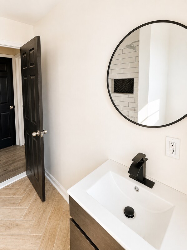 Photo - 5943 Summer St