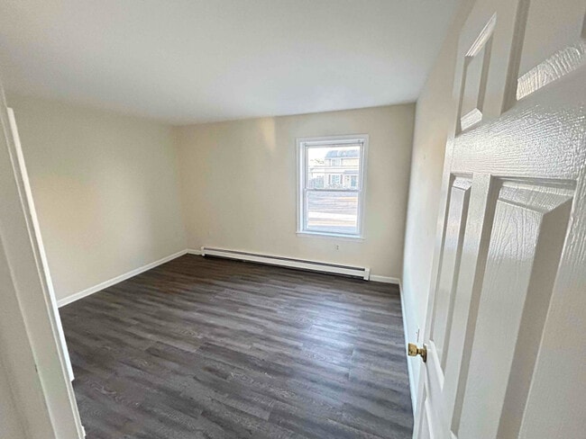 28 Couch St