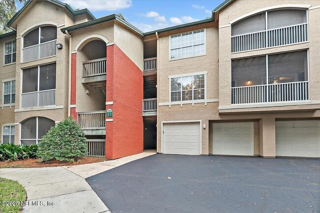 Building Photo - 160 Veracruz Dr Unit 422