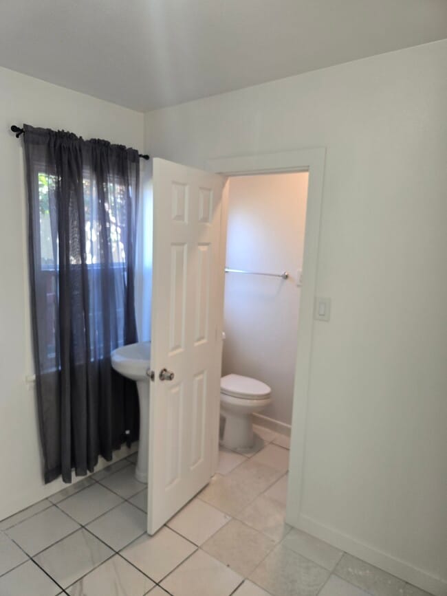 Photo - 18 E 56th St Unit 18