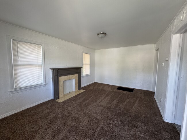 Photo - 2108 NE 18th St