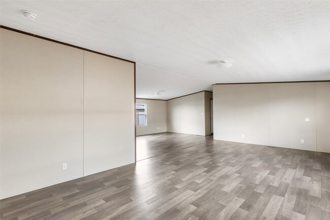 Photo - 1466 Rd 5734