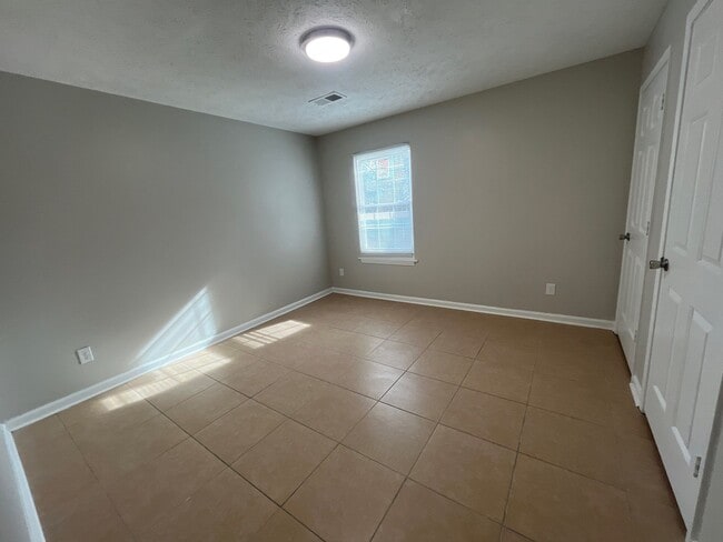 Photo - 35 Carlton Pl