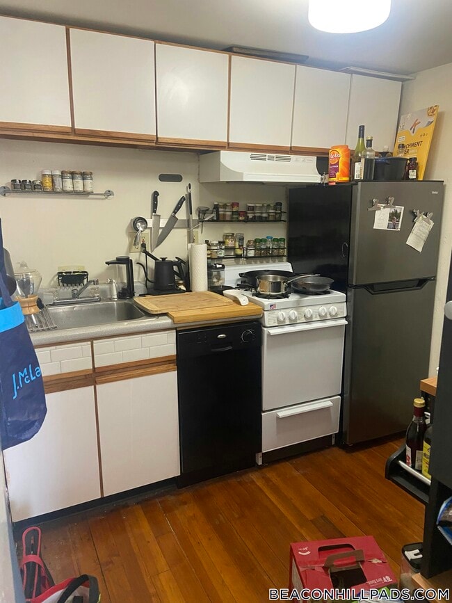 Building Photo - 232 Cambridge St