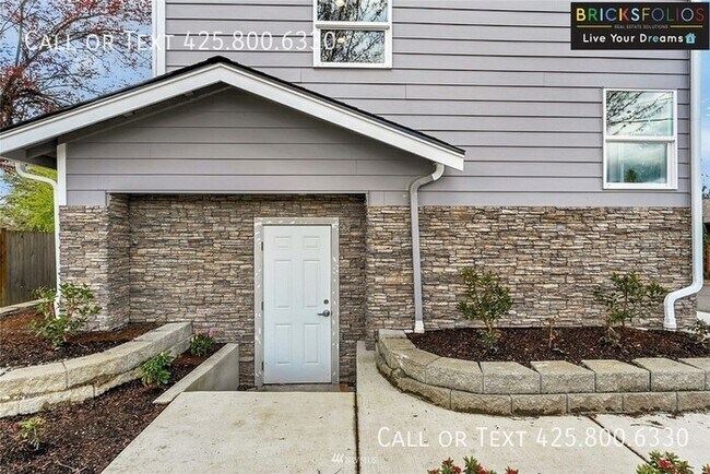 Beautiful Condo For Rent in Monroe