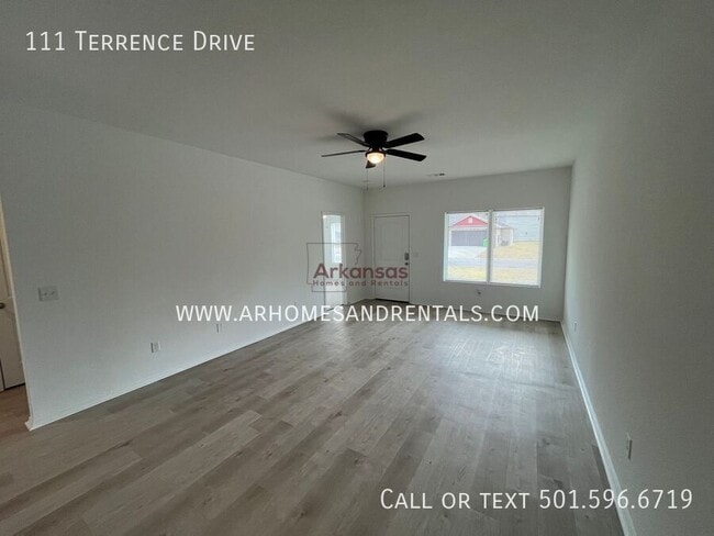 Photo - 111 Terrence Dr