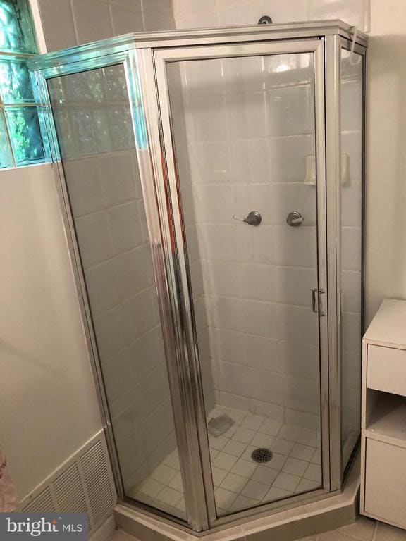 Photo - 9700 Kenmore Dr