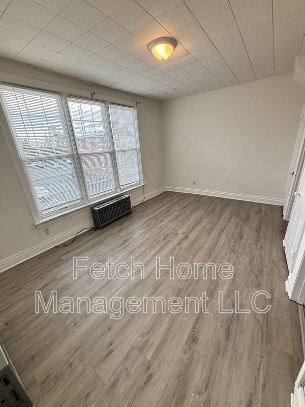 Photo - 825 Church St