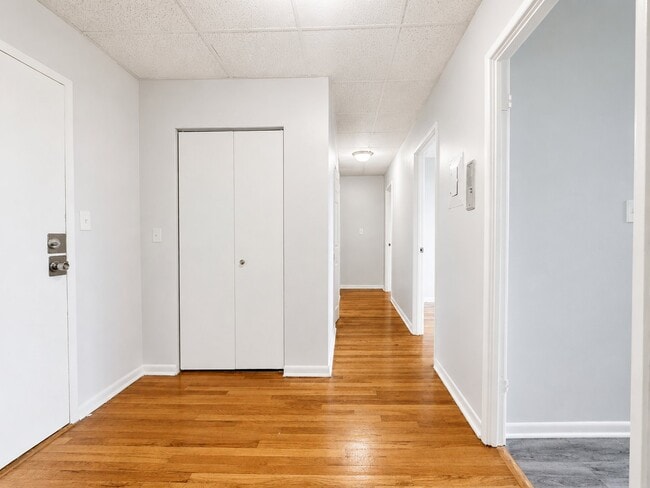 Photo - 71 Catlin St Unidad 84