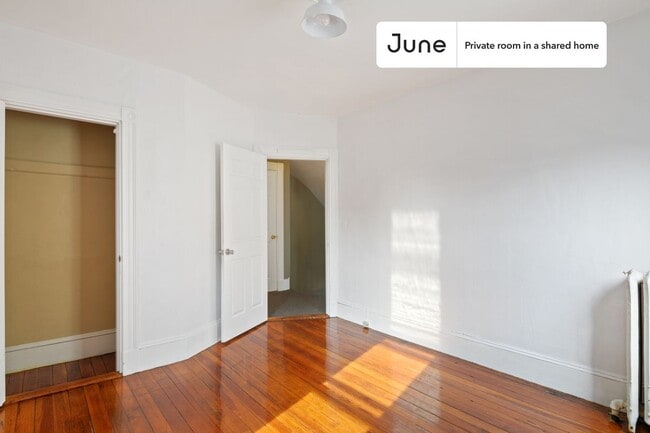 Photo - Room in Shared 6 bed/2 bath home Unidad A